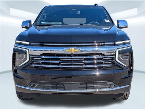 New 2026 Chevrolet Suburban Premier RWD image 11