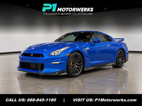 Used 2024 Nissan GT-R w/ Floor Mat Package AWD/4WD image 1