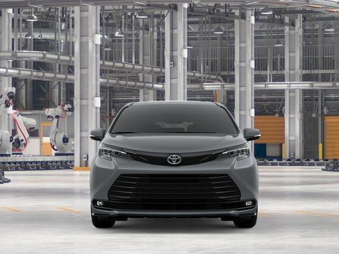 New 2026 Toyota Sienna XLE Woodland Edition image 17