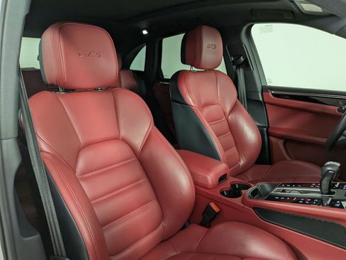 Certified 2024 Porsche Macan GTS AWD/4WD image 22