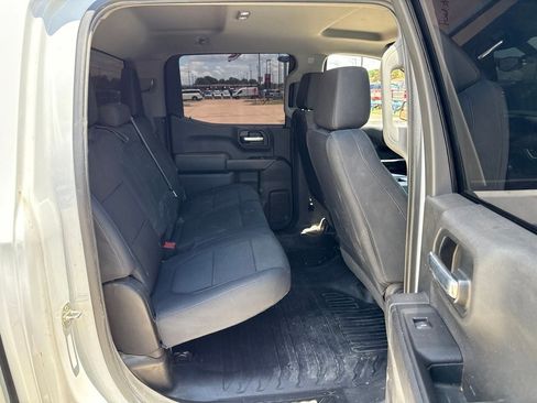Used 2019 GMC Sierra 1500 2WD Crew Cab w/ Convenience Package image 11