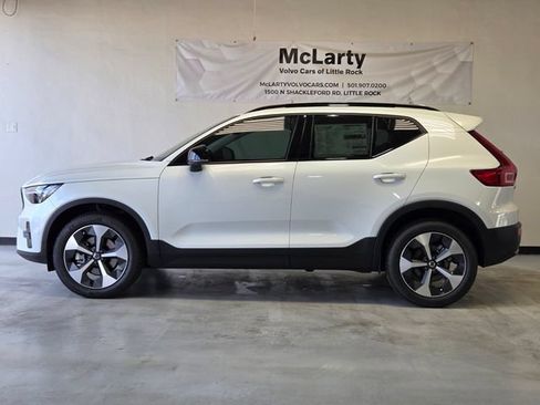 New 2026 Volvo XC40 B5 Plus w/ Protection Package Premier AWD/4WD image 2