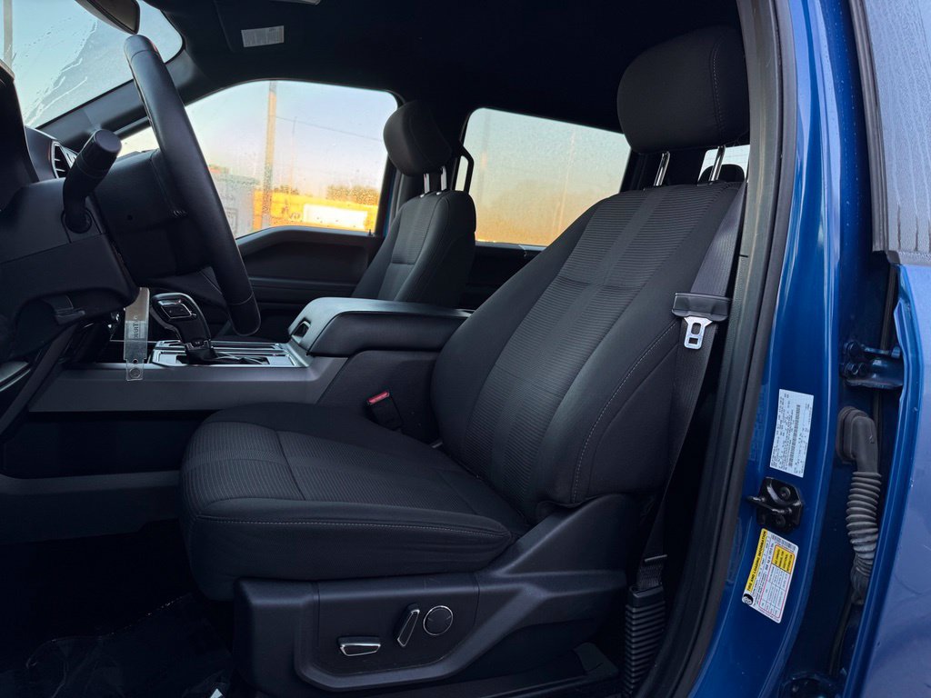 Used 2017 Ford F150 XLT w/ Equipment Group 302A Luxury AWD/4WD image 5