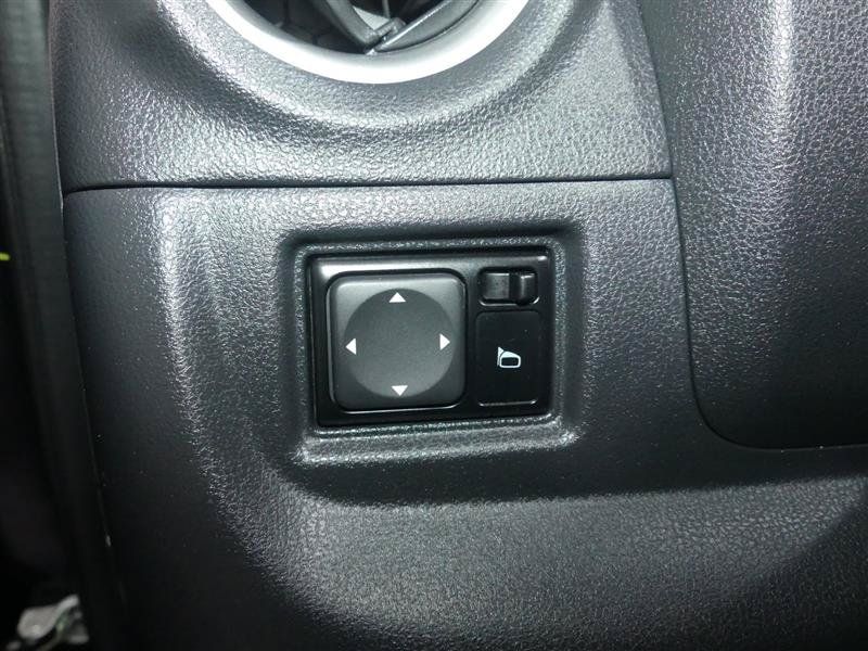 Used 2019 Nissan Versa SV FWD image 29