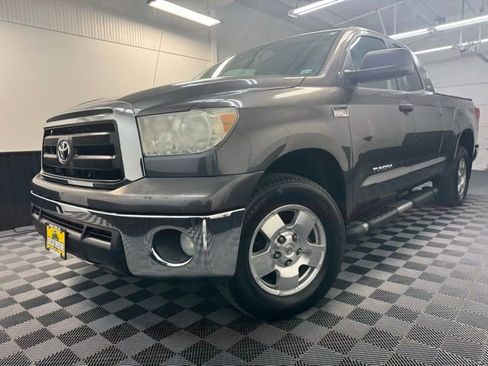 Used 2012 Toyota Tundra 4x4 Double Cab w/ TRD Off-Road Pkg image 4