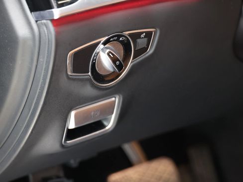 Used 2019 Mercedes-Benz Maybach S 560 4MATIC image 24
