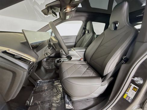 New 2026 BMW iX xDrive60 w/ Premium Package image 22