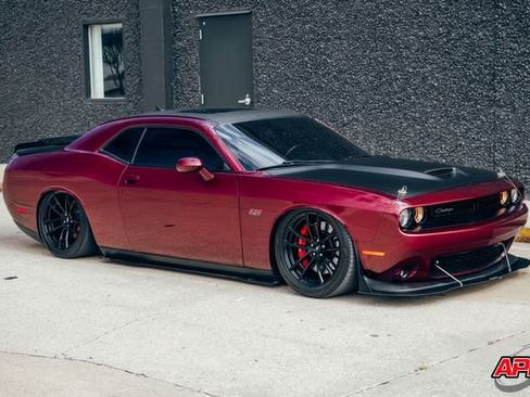 Used 2018 Dodge Challenger T/A image 39