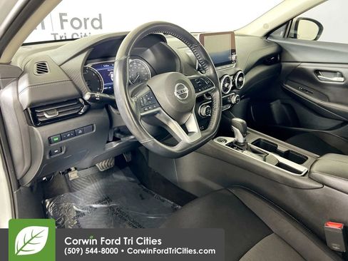 Used 2021 Nissan Sentra SV FWD image 3
