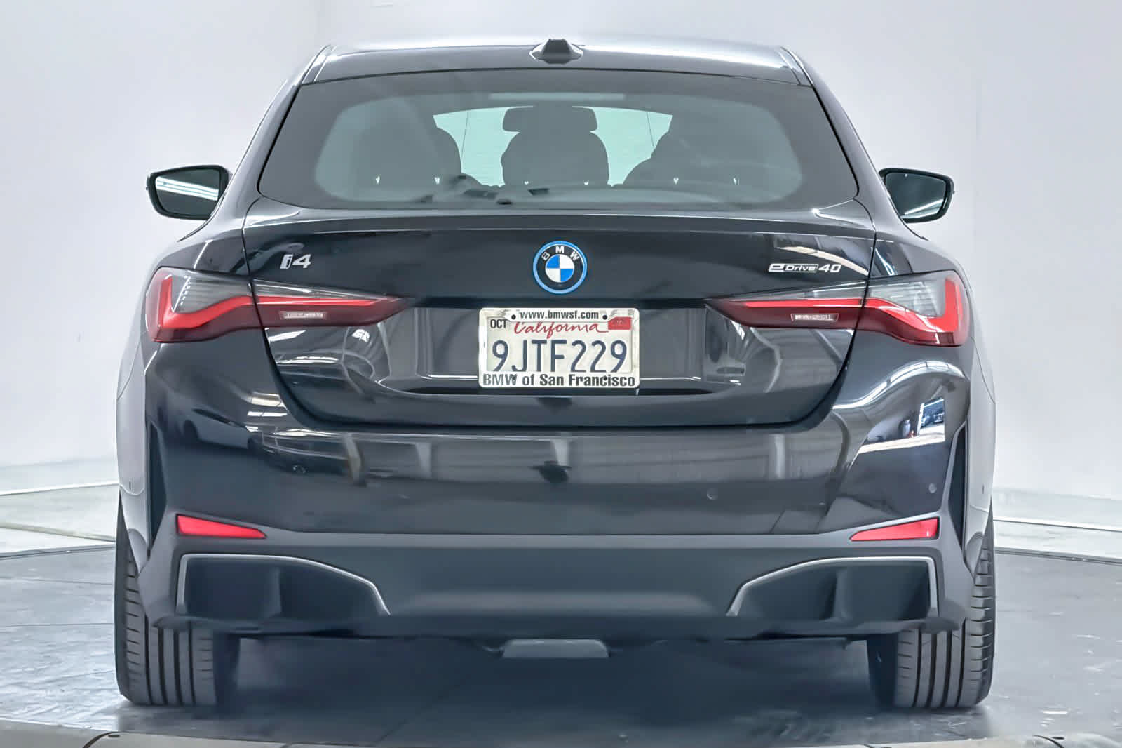 Used 2024 BMW i4 eDrive40 w/ Premium Package RWD image 7