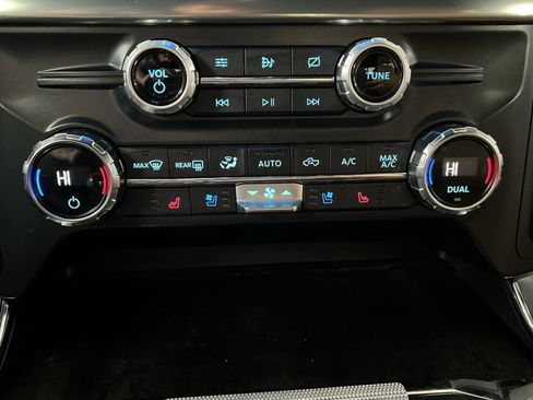 Used 2021 Ford F150 Lariat image 21