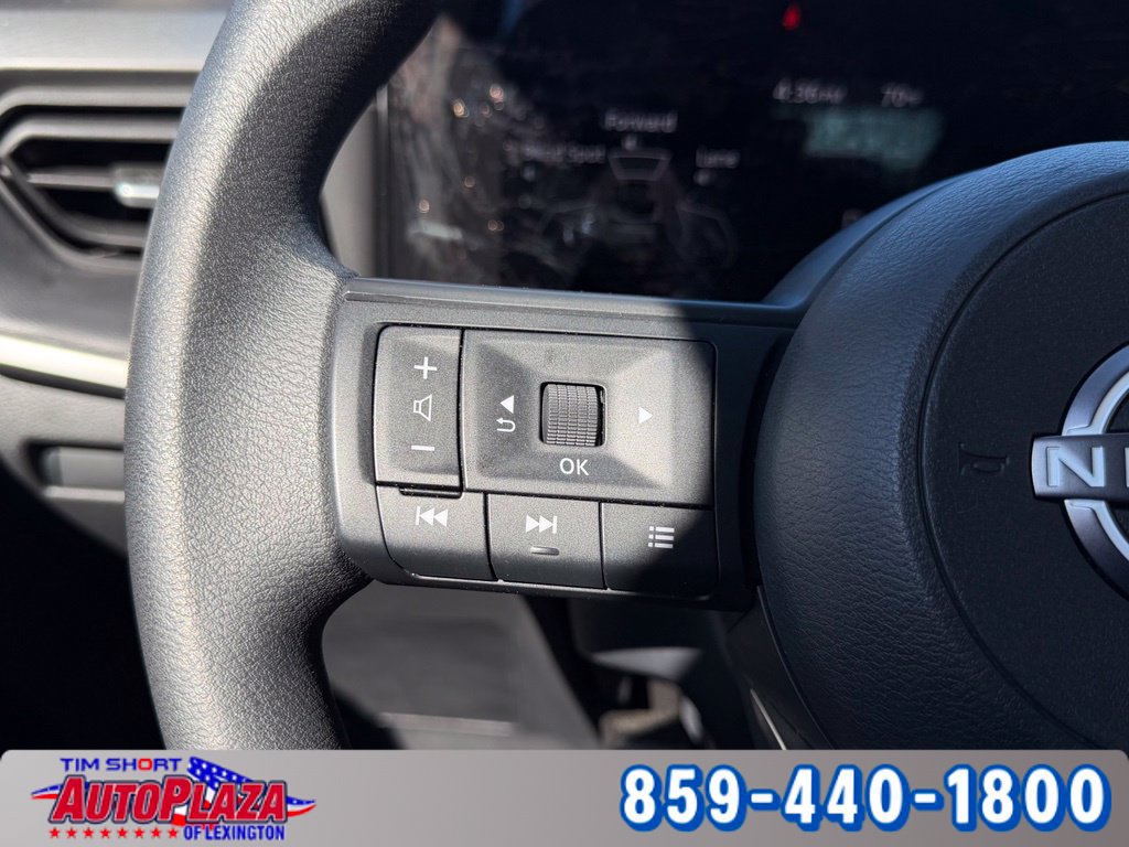 Used 2025 Nissan Kicks S AWD/4WD image 16