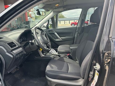 Used 2018 Subaru Forester 2.5i Premium AWD/4WD image 9