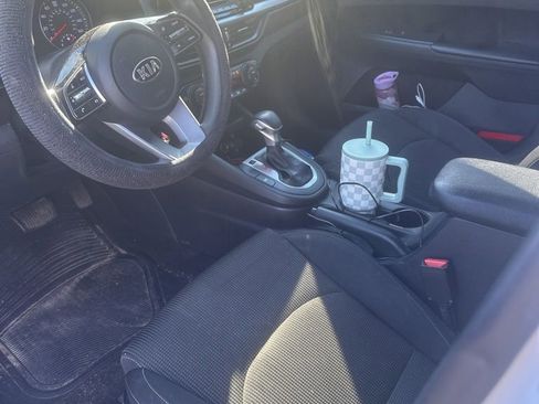 Used 2019 Kia Forte LXS image 8