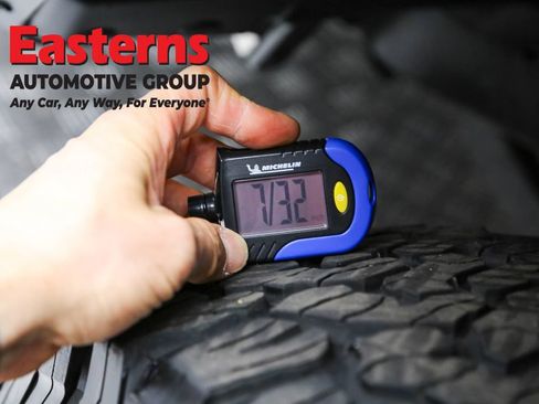 Used 2020 Jeep Wrangler Unlimited Rubicon w/ LED Lighting Group AWD/4WD image 31