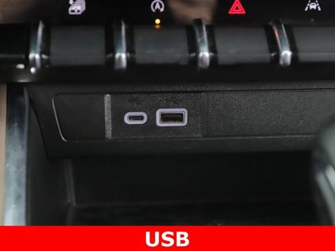 Used 2024 GMC Canyon Denali AWD/4WD image 26