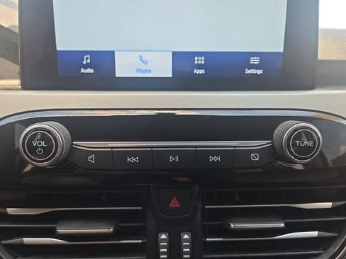 Used 2021 Ford Escape SE FWD image 25