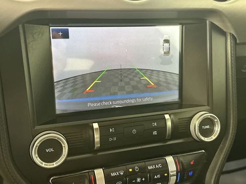 Used 2022 Ford Mustang Premium RWD image 4