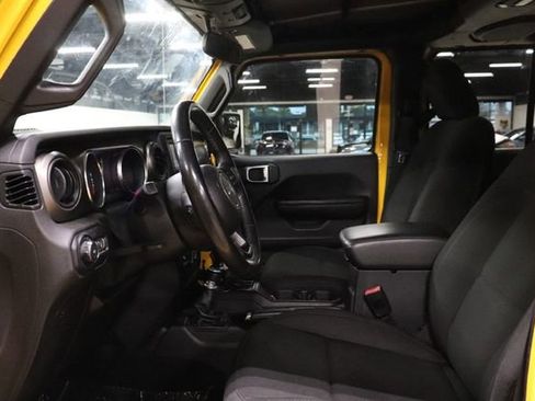 Used 2019 Jeep Wrangler Unlimited Sport S AWD/4WD image 10