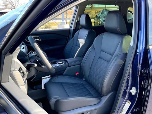 New 2026 Nissan Rogue Platinum w/ Platinum Premium Package image 9