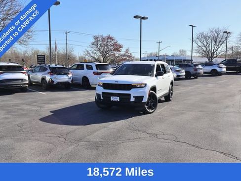 Used 2023 Jeep Grand Cherokee L Laredo AWD/4WD image 1