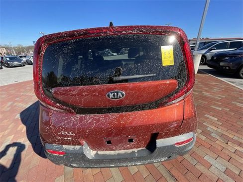 Used 2021 Kia Soul S image 17