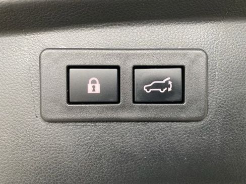 Used 2023 Subaru Outback Limited image 8