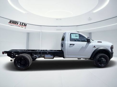 New 2026 RAM 4500 Tradesman AWD/4WD image 2