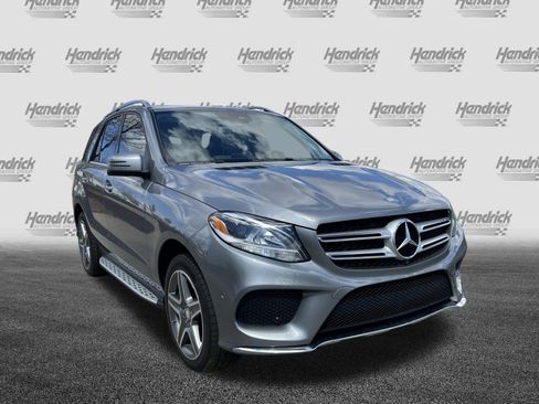 Used 2016 Mercedes-Benz GLE 400 4MATIC image 2