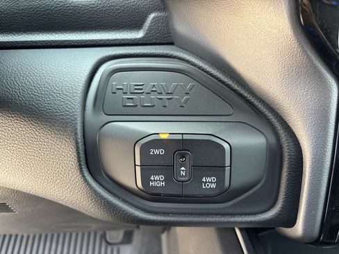 New 2026 RAM 3500 Laramie AWD/4WD image 23