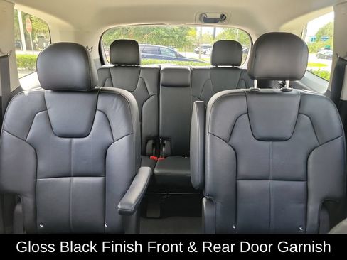 Used 2022 Kia Telluride EX w/ EX Premium Package AWD/4WD image 13