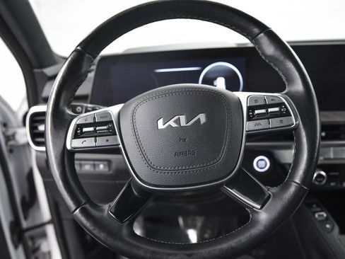 Used 2023 Kia Telluride SX Prestige image 17