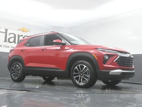 New 2026 Chevrolet TrailBlazer LT w/ Convenience Package image 2