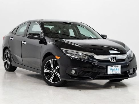 Used 2016 Honda Civic Touring image 6