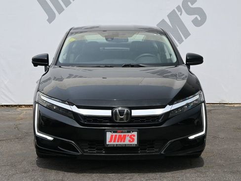 Used 2018 Honda Clarity Plug-In Hybrid image 2