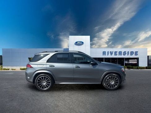 Used 2022 Mercedes-Benz GLE 450 4MATIC image 2