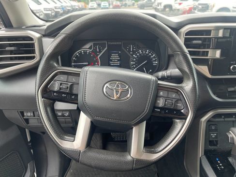 Used 2022 Toyota Tundra SR5 AWD/4WD image 24