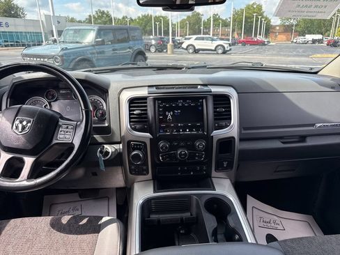 Used 2018 RAM 1500 Big Horn AWD/4WD image 23