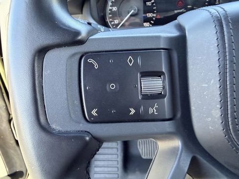 Used 2023 Land Rover Defender 110 X-Dynamic SE AWD/4WD image 8