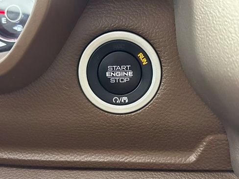 Used 2019 RAM 1500 Laramie AWD/4WD image 37