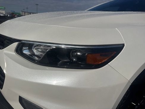 Used 2018 Chevrolet Malibu LT w/ Leather Package image 21