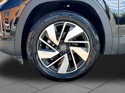 Used 2026 Volkswagen Atlas SE AWD/4WD image 11