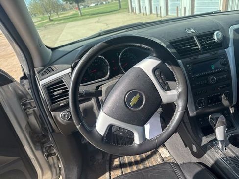 Used 2011 Chevrolet Traverse LT w/ Personal Connectivity Package AWD/4WD image 14
