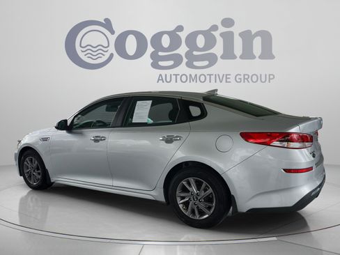 Used 2020 Kia Optima LX FWD image 3