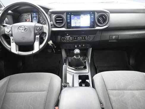 Used 2019 Toyota Tacoma TRD Off-Road AWD/4WD image 20