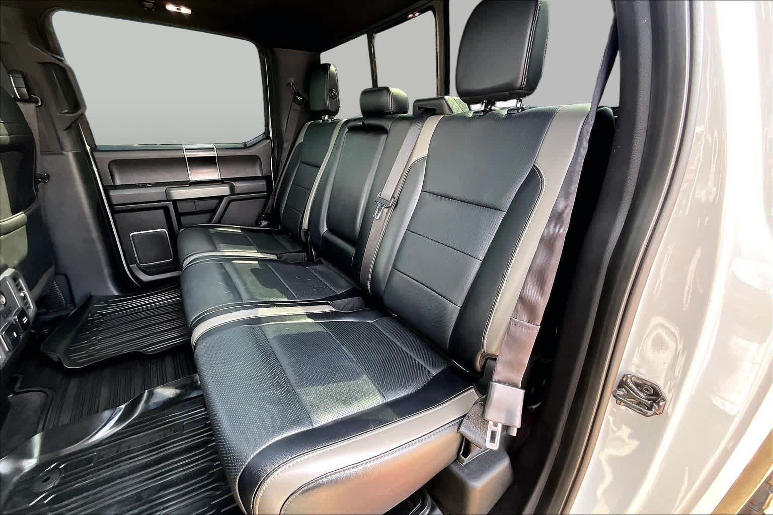 Used 2017 Ford F150 Raptor w/ Equipment Group 802A Luxury AWD/4WD image 20