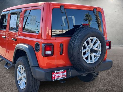 Used 2023 Jeep Wrangler Sport S w/ Sun And Sound Package image 5