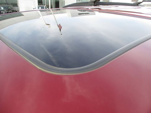 Used 2018 Toyota Sienna XLE Premium image 9