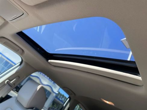 Used 2017 Honda CR-V Touring image 15