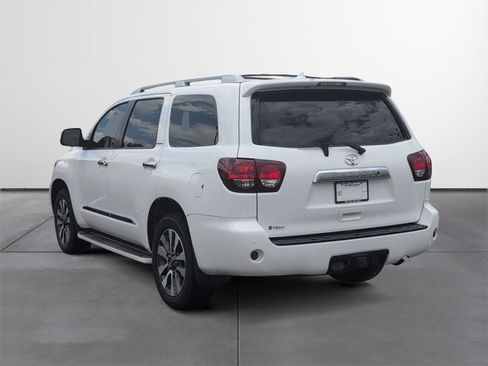 Used 2019 Toyota Sequoia Limited w/ Safety & Convenience Package RWD image 4